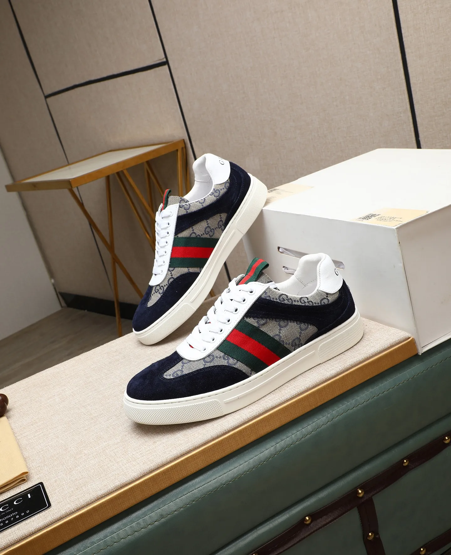 Men's men's shoes 💰440 GUCCI🔍🔍The latest model is on sale at the same time at the counter. Original calfskin imported from Italy, genuine leather lining, (high-end, noble, and classy) with exquisite workmanship. Sole: Original sole provided by the original factory, ⚠Exclusive double-layer movable molded sole super comfortable⚠, real shot 🎬The real thing is better🔍🔍"High quality·Follow the order" Code number 38-44